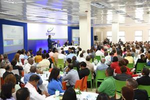 Participantes del taller sobre “Gestión de centros de formación, políticas de innovación y asistencias a las PYMES”.