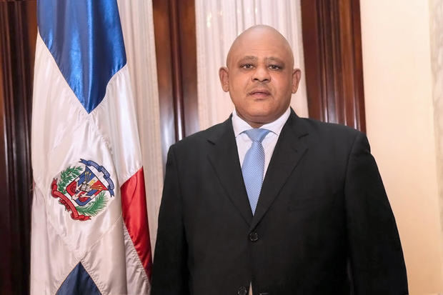 Licenciado Jorge Eligio Méndez Pérez, presidente en funciones de CONACOOP.. 
