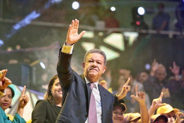 La Fuerza del Pueblo proclamará a Fernández candidato a la Presidencia.