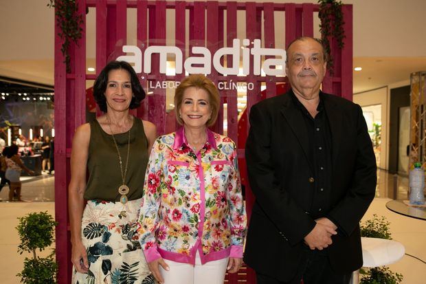 Madeline Durán, Patricia González  y Carlos García Lithgow.