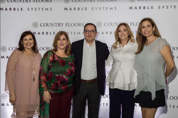 Marjorie Mederos, María Isabel Carballo,
Munir Turünc, Paola Pimentel, Jennifer Pineda Bolivar.Jennifer Pineda Bolivar