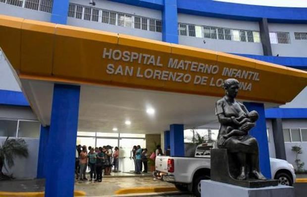 El Servicio Nacional de Salud habilitó el Hospital Materno Infantil San Lorenzo de Los Mina para brindar atención a embarazadas diagnosticadas con coronavirus.