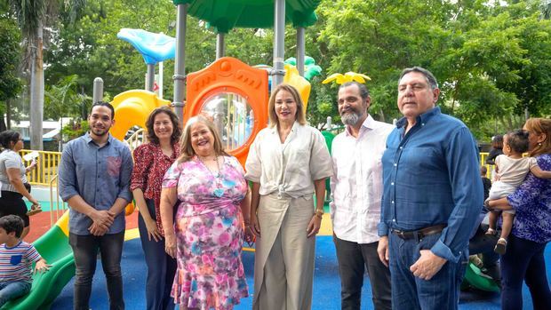 Ministerio de Cultura y Grupo SID inauguran Parque Infantil Plaza de la Cultura.