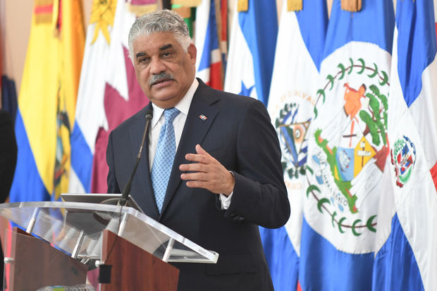 Ministro Relaciones Exteriores Miguel Vargas.