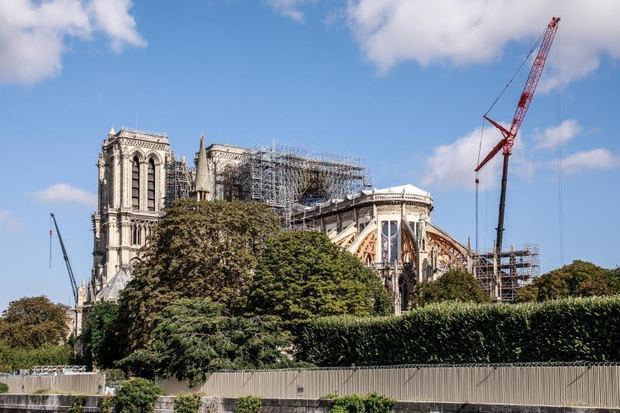 Las obras de Notre Dame de París se reanudan con más medidas de seguridad.