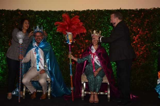 Frank Perozo y Nashla Bogaert coronados como rey y reina del Desfile Nacional de Carnaval 2019