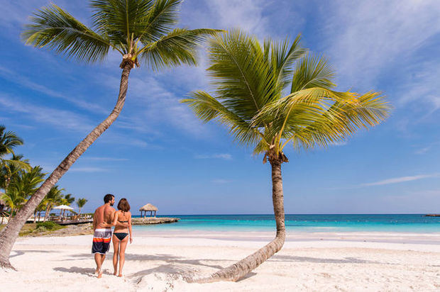 La llegada de turistas cae 43.4 % hasta abril en R.Dominicana por el COVID-19.