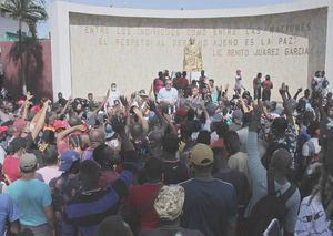 Activistas y migrantes realizan ayuno en México pidiendo salir en caravana
