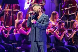  Ricky Martin ofrecer&#225; un concierto en R.Dominicana junto a la Orquesta Sinf&#243;nica Nacional
