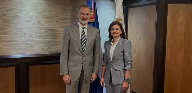 Felipe VI y Raquel Peña.