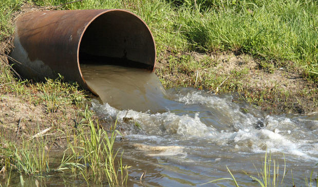 La Fuerza del Pueblo alerta sobre la 'grave' contaminación de los ríos.