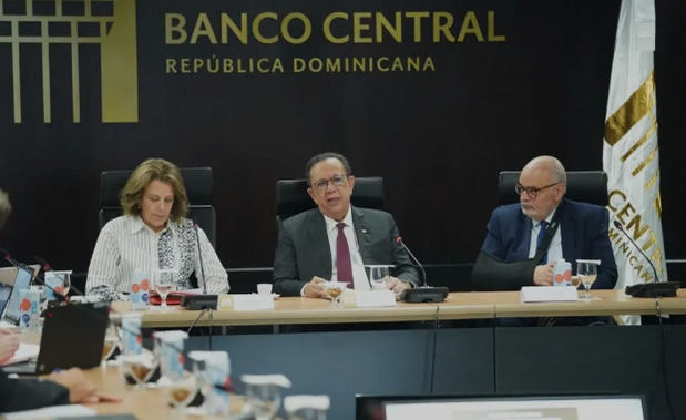 Una misión del FMI analiza el desempeño de la economía dominicana.