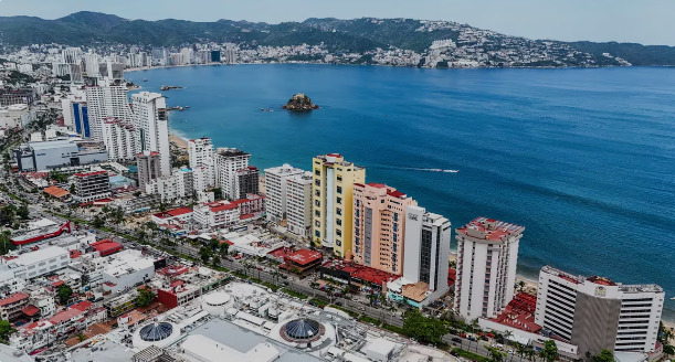 Vacaciones de verano, un paso más en busca de la recuperación de Acapulco tras huracán.