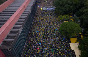 Cientos de bolsonaristas claman en São Paulo contra los 