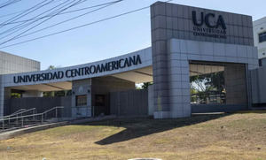 Una jueza ordena a la universidad jesuita UCA de Nicaragua traspasar sus bienes al Estado