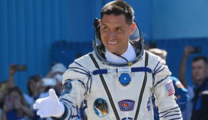 El astronauta Frank Rubio charlará con niñas y niños hispanos desde el espacio