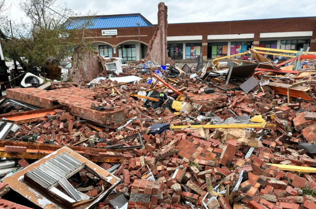 Foto facilitada por la ciudad de Rocky Mountain que muestra los daños causados ​​por la tormenta que comenzó como huracán Helene en Rocky Mountain, Carolina del Norte (EE.UU.).