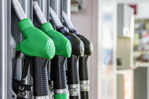 Gasolina Premium y Regular suben de precios; gobierno subsidia 300 millones