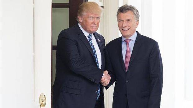 El presidente estadounidense Donald Trump junto a su par argentino, Mauricio Macri. 