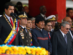 El oficialismo conmemora en sus bastiones el aniversario del golpe de Chávez 