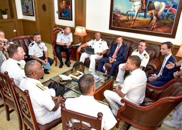 Delegación de Países Bajos realiza visita oficial a la Comandancia General de la Armada de República Dominicana