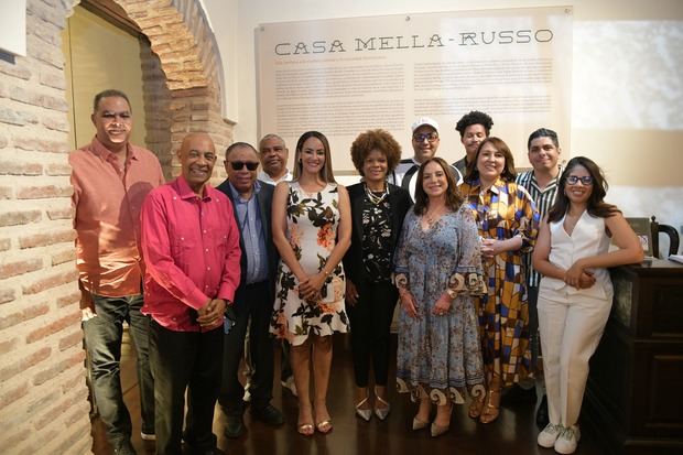 
Casa Mella-Russo ofrece recepción especial para Acroarte.