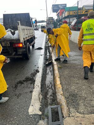 Alcaldía del DN mantiene operativos preventivos de limpieza para mitigar efectos de lluvias