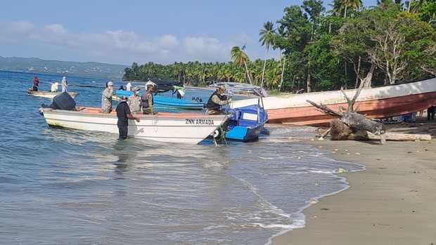 Embarcación a 10 millas de Río San Juan con 14 esqueletos a bordo.