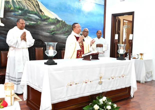 Armada Dominicana celebra misa de acción de gracias por su misión y valores patrios