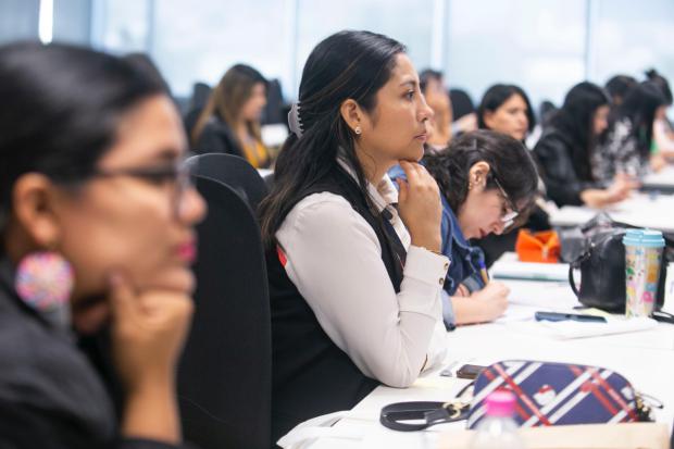 Hacedoras.Org y Minervas Producciones ofrecerán becas para taller de liderazgo político