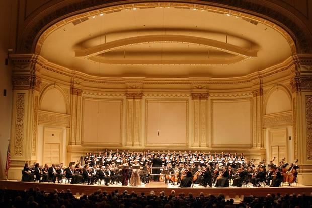 En la imagen un registro general del escenario del teatro Carnegie Hall, en Nueva York, NY, EE.UU.
