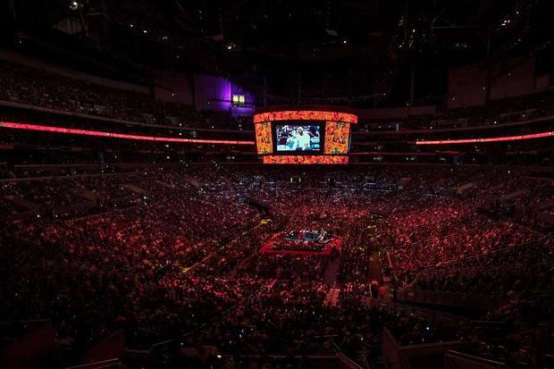 Christina Aguilera, cantante y compositora estadounidense canta 'Ave Maria' en la NBA Los Angeles Lakers Kobe Bryant y su hija, el servicio conmemorativo de Gianna 'Una celebración de la vida: Kobe y Gianna Bryant' en el Staple Center de Los Ángeles, California, Estados Unidos.