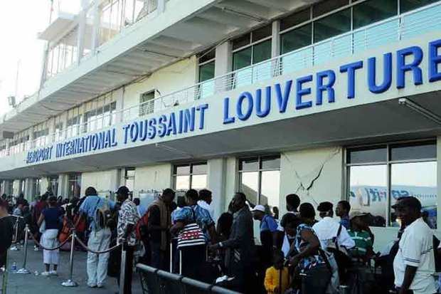 Aeropuerto  Internacional Toussaint Louverture.