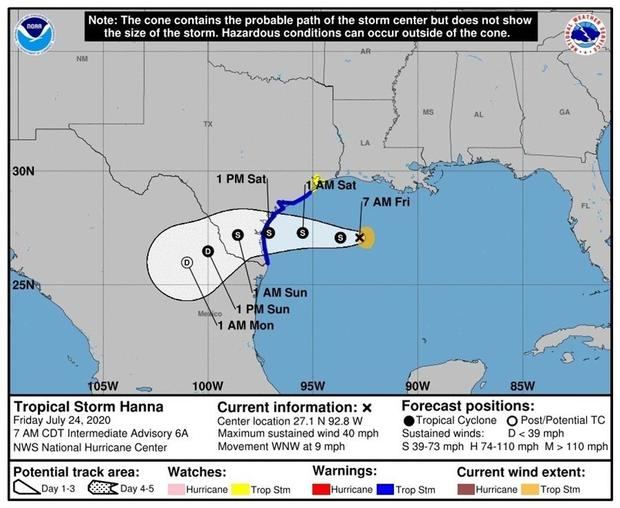 Fotografía cedida este viernes por el Centro Nacional de Huracanes (NHC) de Estados Unidos donde se muestra el pronóstico de 5 días del paso de la tormenta tropical Hanna por el golfo de México y su entrada por Texas al territorio estadounidense.