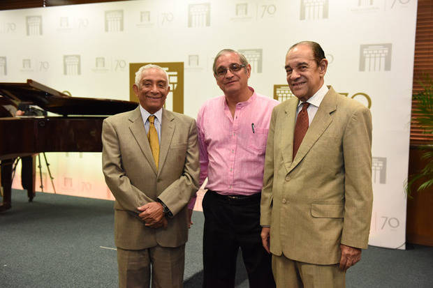 Rafael Solano, Héctor Martínez Cabruja y Julio De Windt.