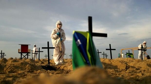 Brasil rebasa las 120.000 muertes por Covid-19 tras sumar 758 en el último dí­a.