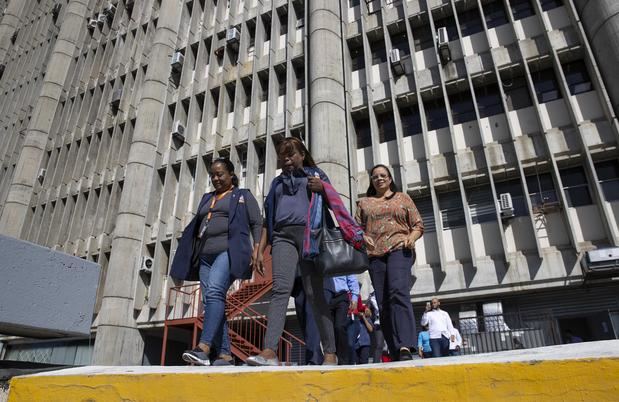 Vista de los millones de dominicanos participan en un simulacro de terremoto organizado por el COE.