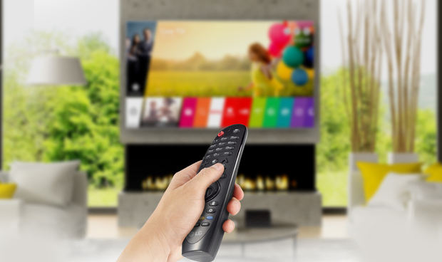 Magic Remote Control de LG:
conveniencia, conectividad y entretenimiento.