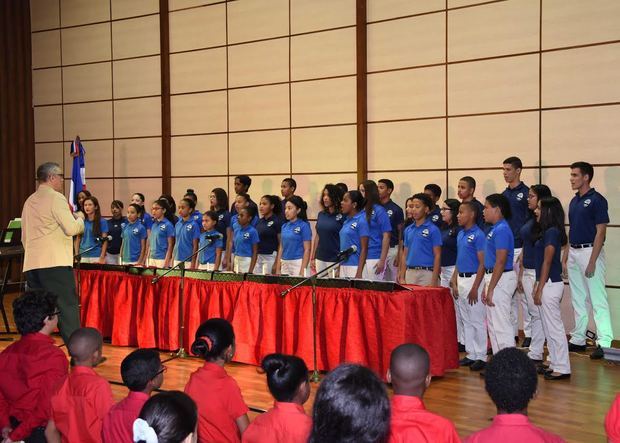 Coro Nacional de Niños del Ministerio de Cultura.