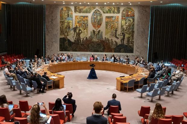 Fotografía cedida por la ONU donde se aprecia el pleno del Consejo de Seguridad durante la reunión sobre la situación en Siria, hoy, en la sede del organismo en Nueva York, EE.UU.