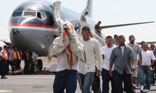 Repatriados 24 dominicanos que trataron de llegar ilegalmente a Puerto Rico.