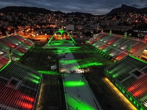 Un Sambódromo de Rí­o vací­o gana iluminación especial para ví­ctimas de covid