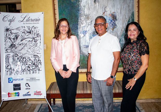 Yanet Jiménez, Gustavo Olivo y Angélica Fernández.