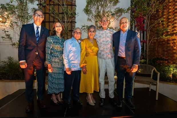 señores José Mármol, Carmen Rita Cordero, Bolívar
Troncoso, Cándida Castillo 'Mechi, Rafael Puello y José Enrique Delmonte.