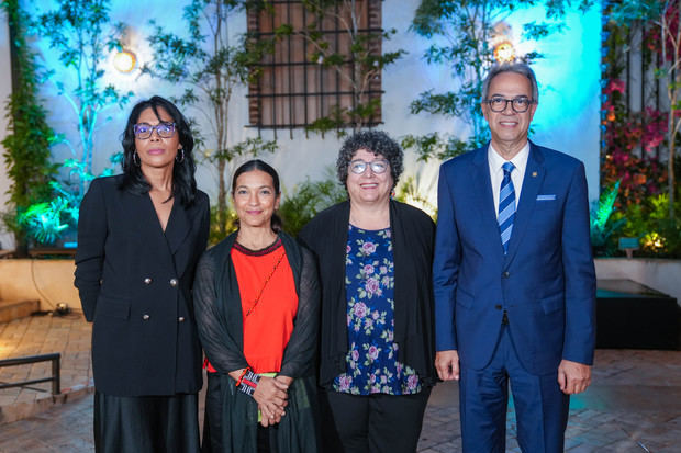 De izquierda a derecha, los señores Clarissa Carmona, Soraya Franco, Fátima
Portorreal y José Mármol.