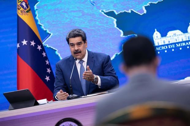 El presidente de Venezuela, Nicolás Maduro, habla en rueda de prensa hoy, en el Palacio de Miraflores de Caracas, Venezuela.