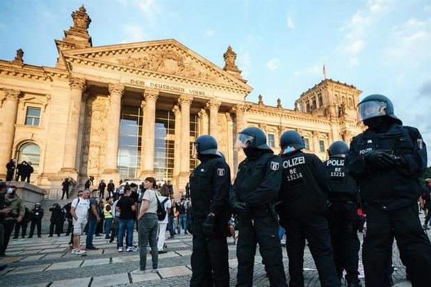 Imagen de este domingo del edificio del Reichstag, la sede del Parlamento alemán, en Berlín.