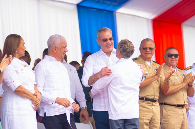 Presidente Luis Abinader apertura el “Mes de la Patria 2025” honrando la memoria de Juan Pablo Duarte
 