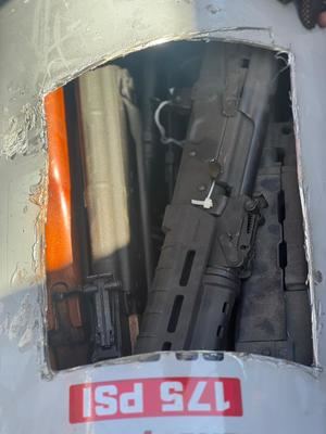 Aduanas desmantela red de contrabando con incautación de 37 armas en Haina