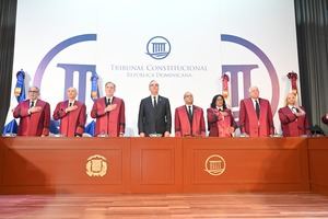 Celebran audiencia &#34;hist&#243;rica&#34; con motivo de los 180 a&#241;os de la Constituci&#243;n